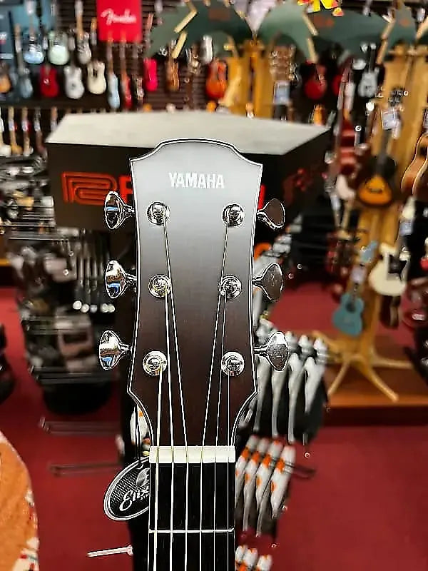 YAMAHA SMALL BODY AC5R VINTAGE NATURAL