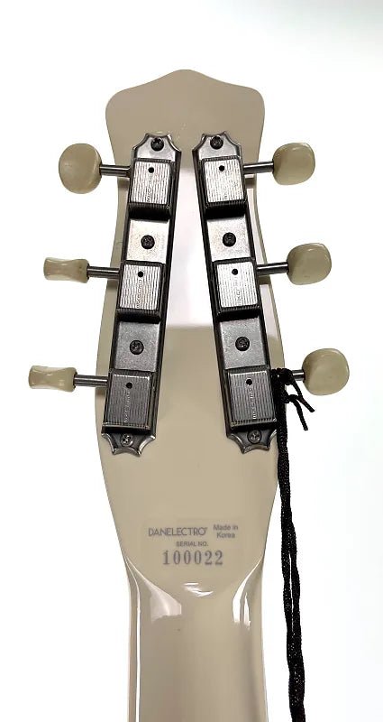 DANELECTRO 59 DEVINE-WALNUT - Tweed Hut Music