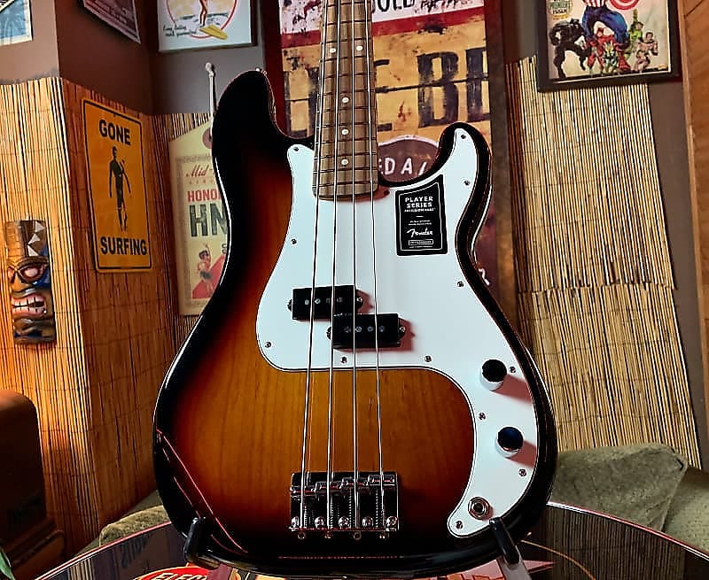 FENDER PLAYER PRECISION BASS 3 TONE SUNBURST