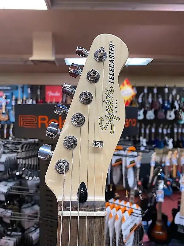 SQUIER AFFINITY SERIES TELECASTER-LAKE PLACID BLUE