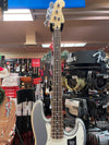 FENDER PLAYER JAZZ BASS SILVER