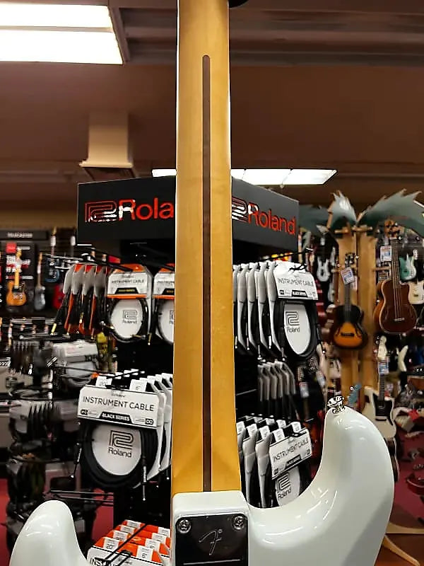 FENDER PLAYER PLUS STRATOCASTER HSS-BELAIR BLUE