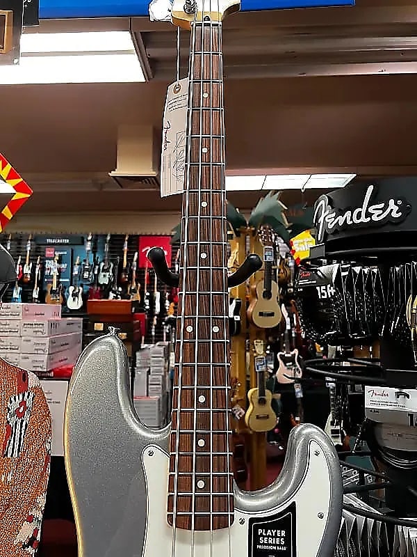 FENDER PLAYER PRECISION BASS SILVER