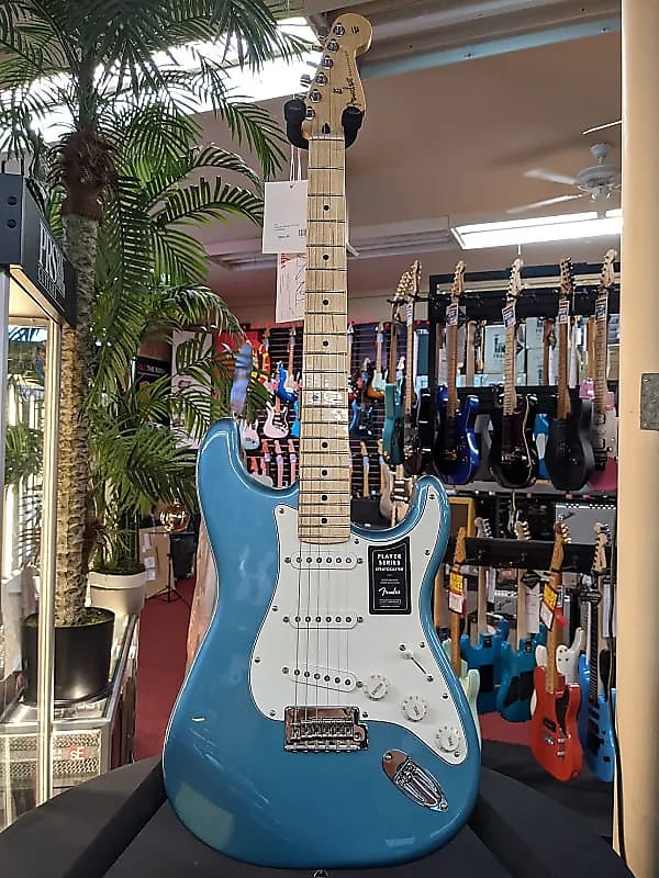 FENDER PLAYER STRATOCASTER TIDEPOOL