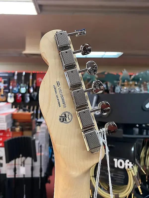 FENDER AMERICAN PERFORMER TELECASTER® SATIN SONIC BLUE