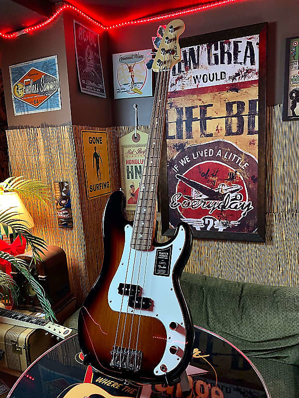 FENDER PLAYER PRECISION BASS 3 TONE SUNBURST