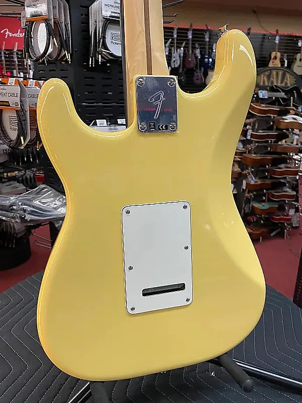 FENDER PLAYER STRATOCASTER BUTTERCREAM