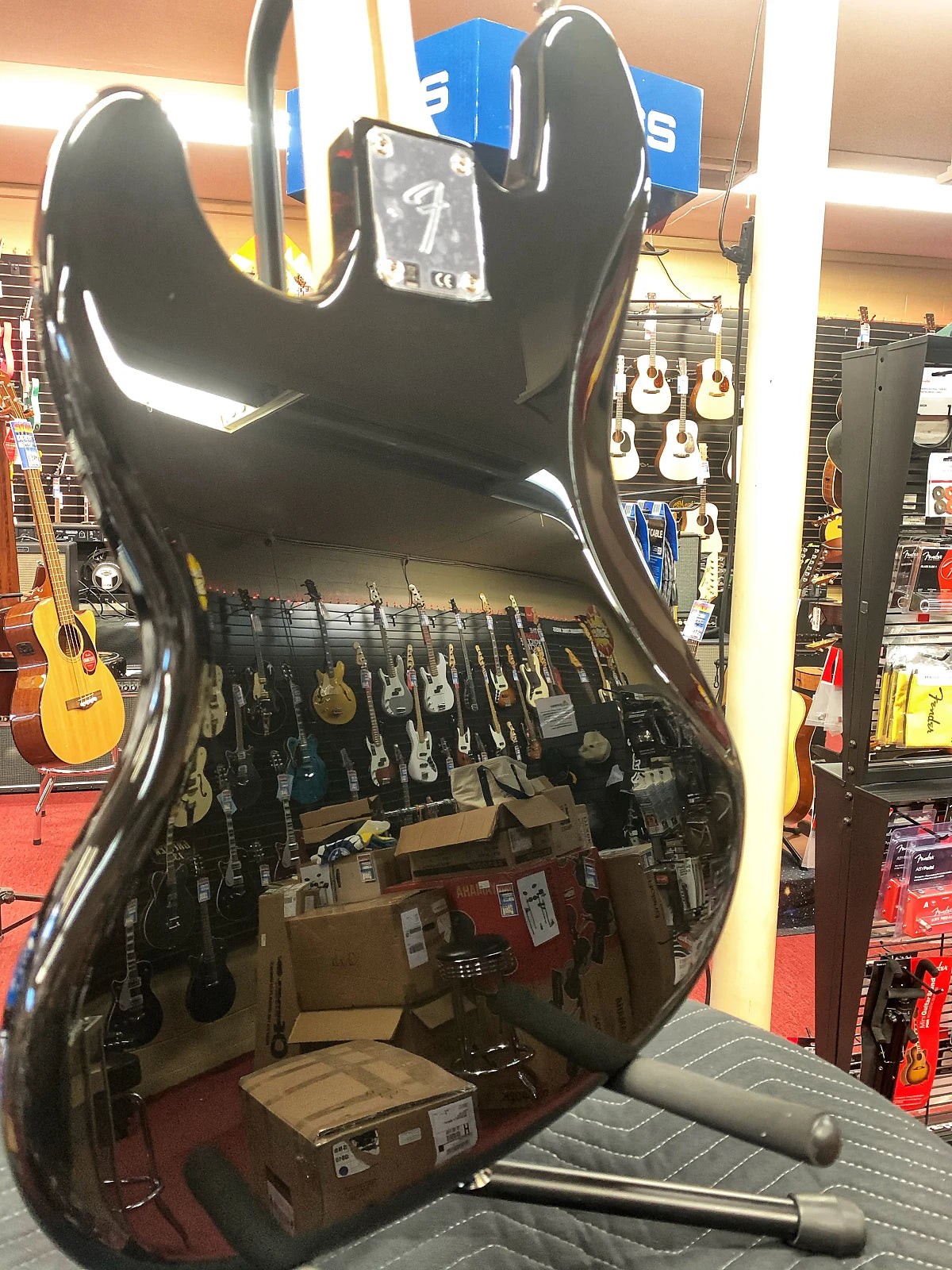 FENDER PLAYER JAZZ BASS BLACK