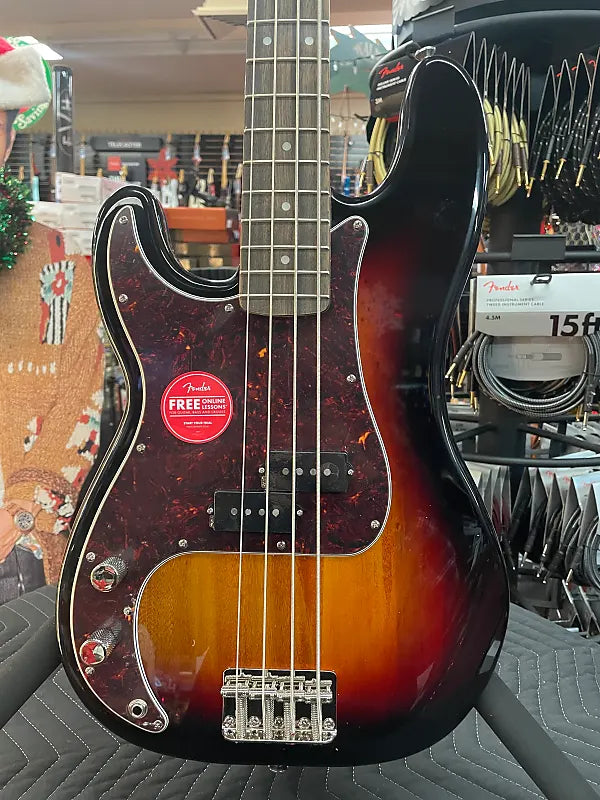 SQUIER CLASSIC VIBE '60S PRECISION BASS, LEFT-HANDED-3-COLOR SUNBURST