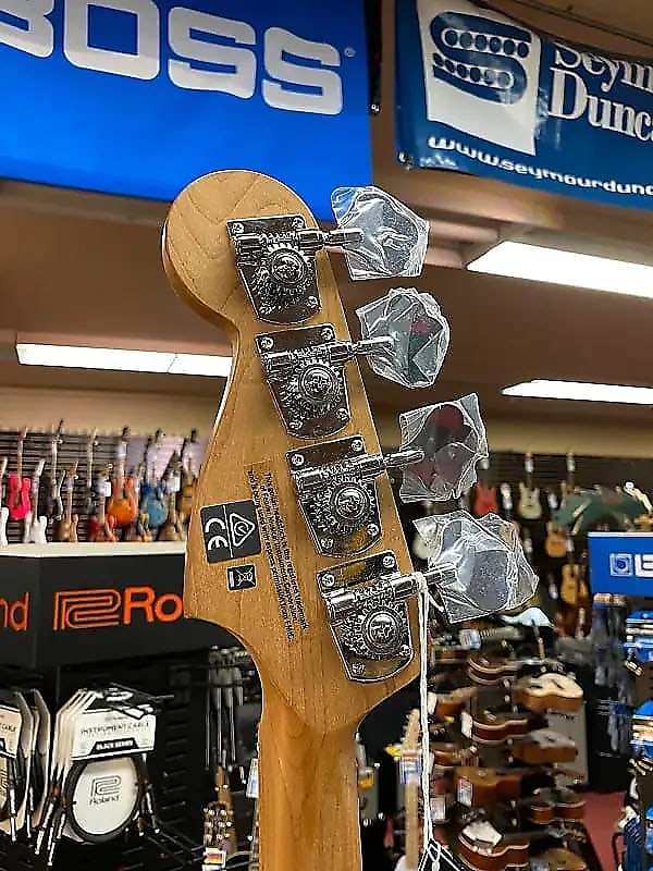 CHARVEL PRO-MOD SAN DIMAS BASS PJ IV-MYSTIC BLUE