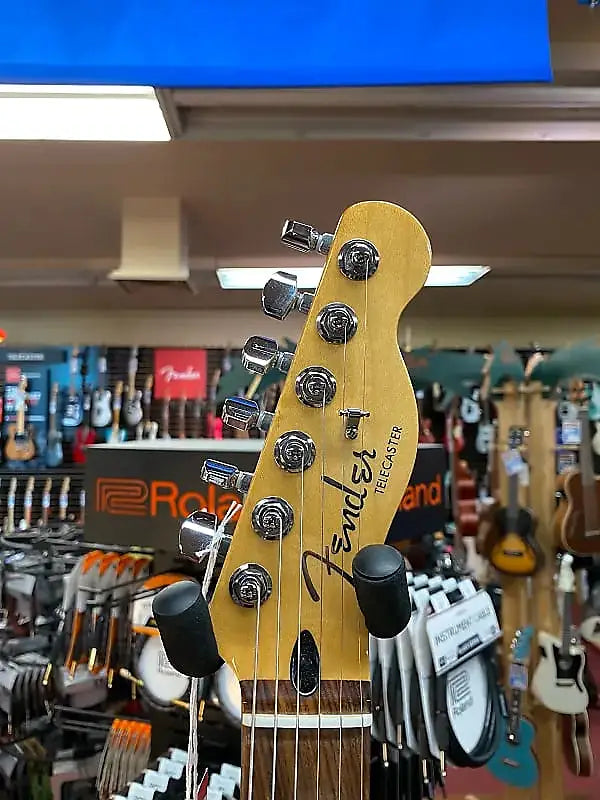 FENDER PLAYER PLUS NASHVILLE TELECASTER-OPAL SPARK