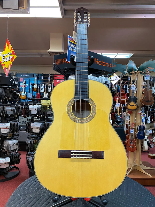 YAMAHA CG172SF FLAMENCO GUITAR