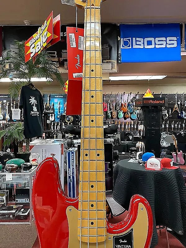FENDER VINTERA 50s PRECISION BASS RED
