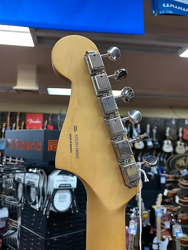 FENDER NOVENTA JAZZMASTER-WALNUT