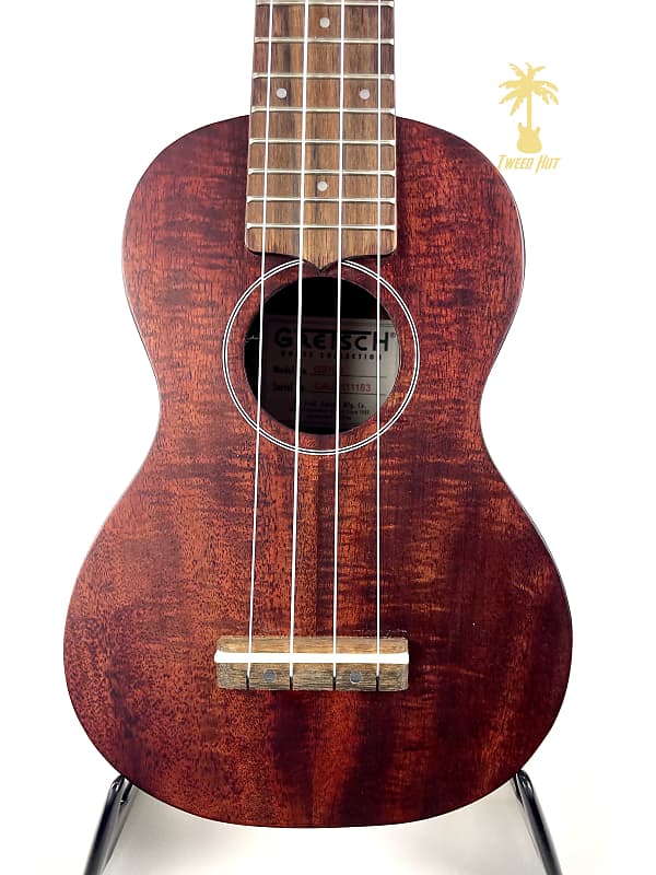 GRETSCH G9100 SOPRANO STANDARD UKULELE WITH GIG BAG
