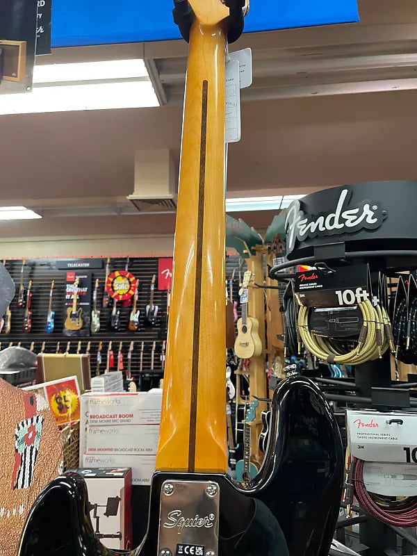 SQUIER CLASSIC VIBE '70S JAZZ BASS V-BLACK