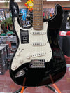 FENDER PLAYER STRATOCASTER LEFT-HANDED-BLACK